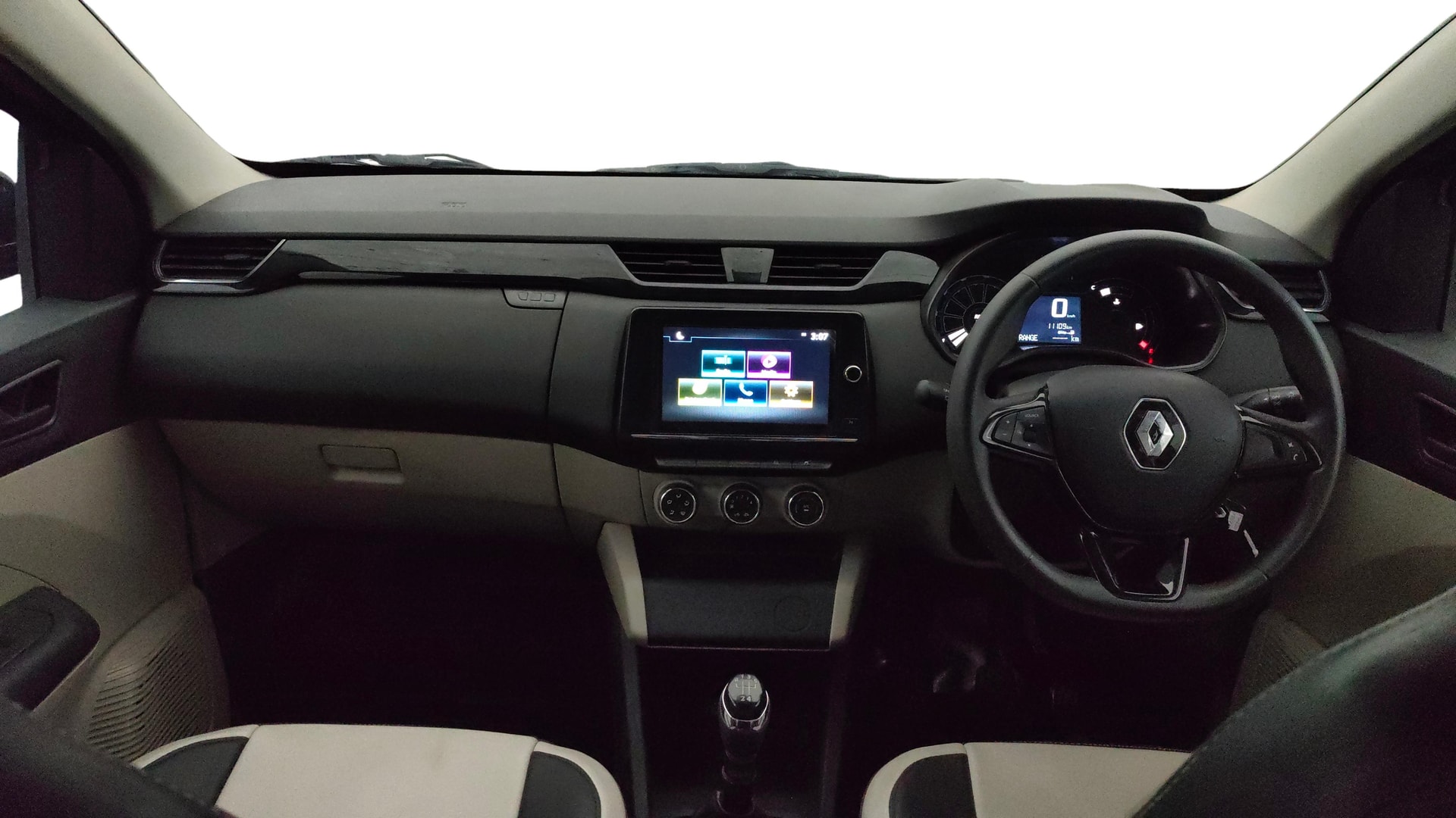 View 2025 Renault Triber RXT Image 16 Used 2025 Renault Triber RXT Image 16