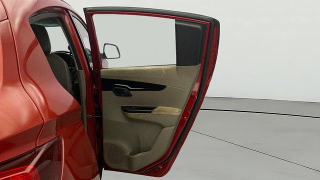 View Mahindra KUV100 Image 5 Used Mahindra KUV100 Image 5