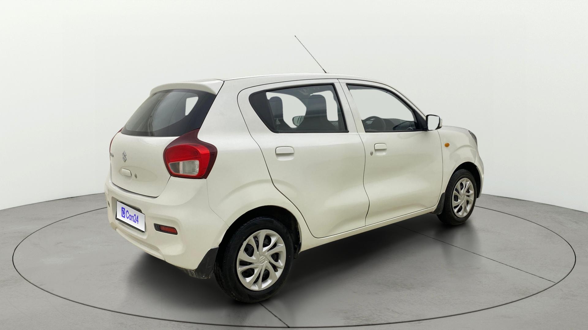 View 2023 Maruti Suzuki 1000 Base Variant Image 41 Used 2023 Maruti Suzuki 1000 Base Variant Image 41