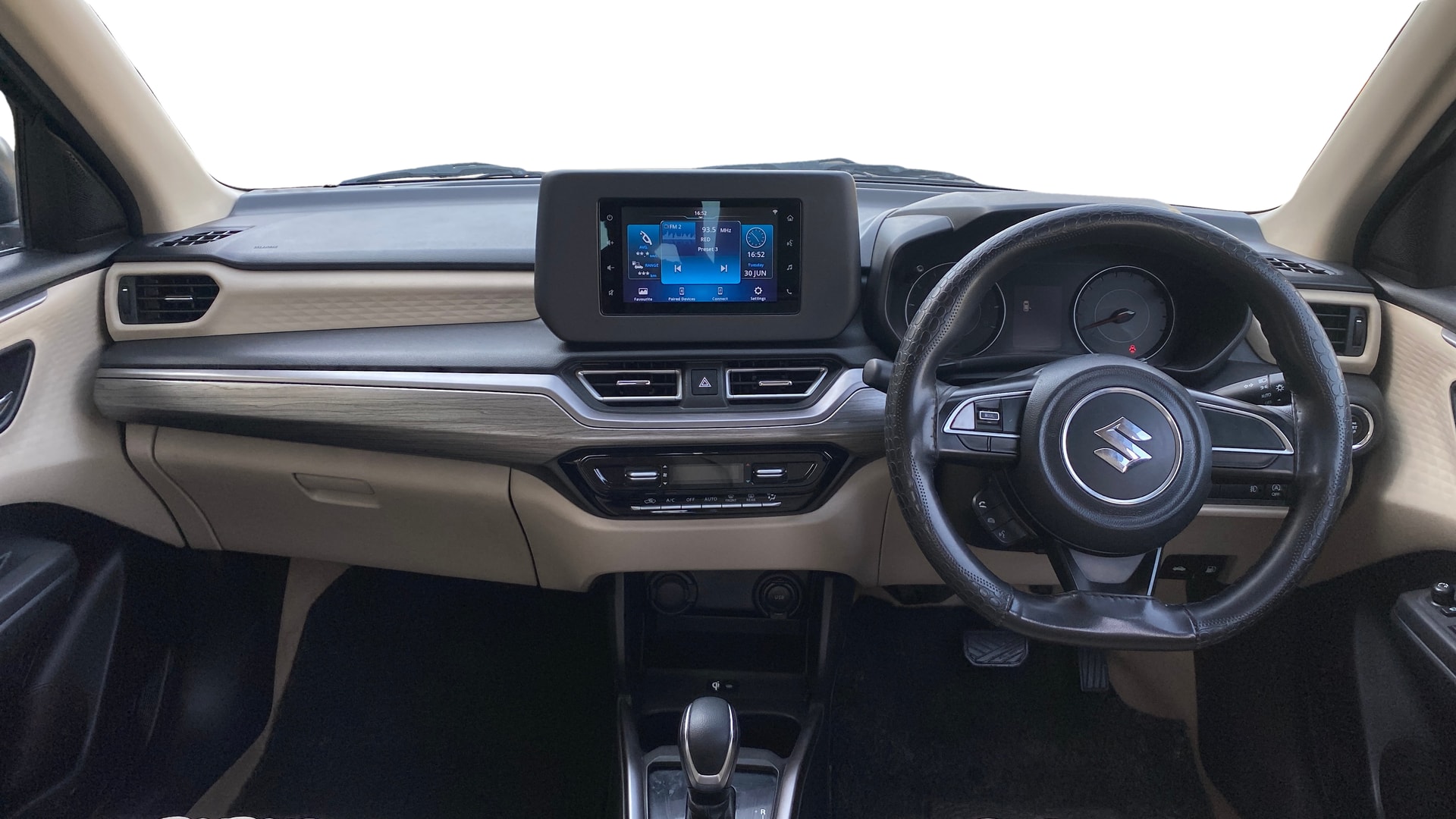 View 2025 Maruti Suzuki 1000 Base Variant Image 29 Used 2025 Maruti Suzuki 1000 Base Variant Image 29