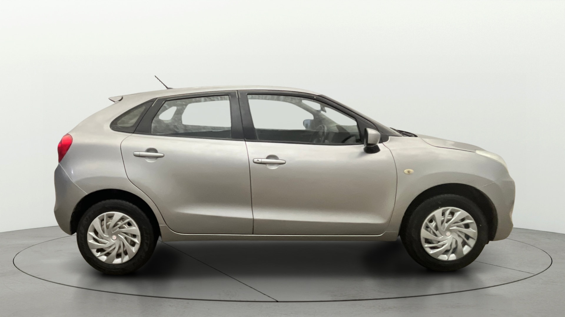 View 2016 Maruti Suzuki 1000 Base Variant Image 8 Used 2016 Maruti Suzuki 1000 Base Variant Image 8
