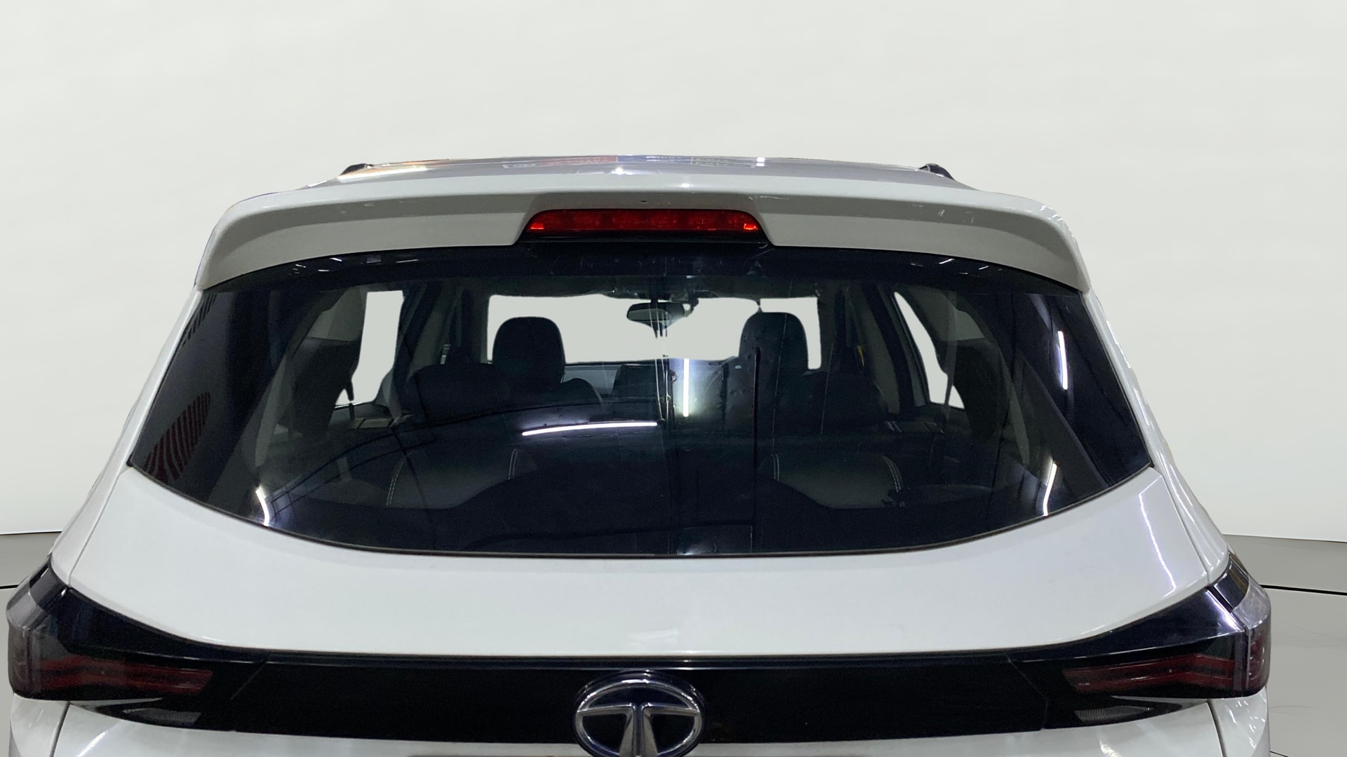 Used 2022 Tata Safari Used 2022 Tata Safari