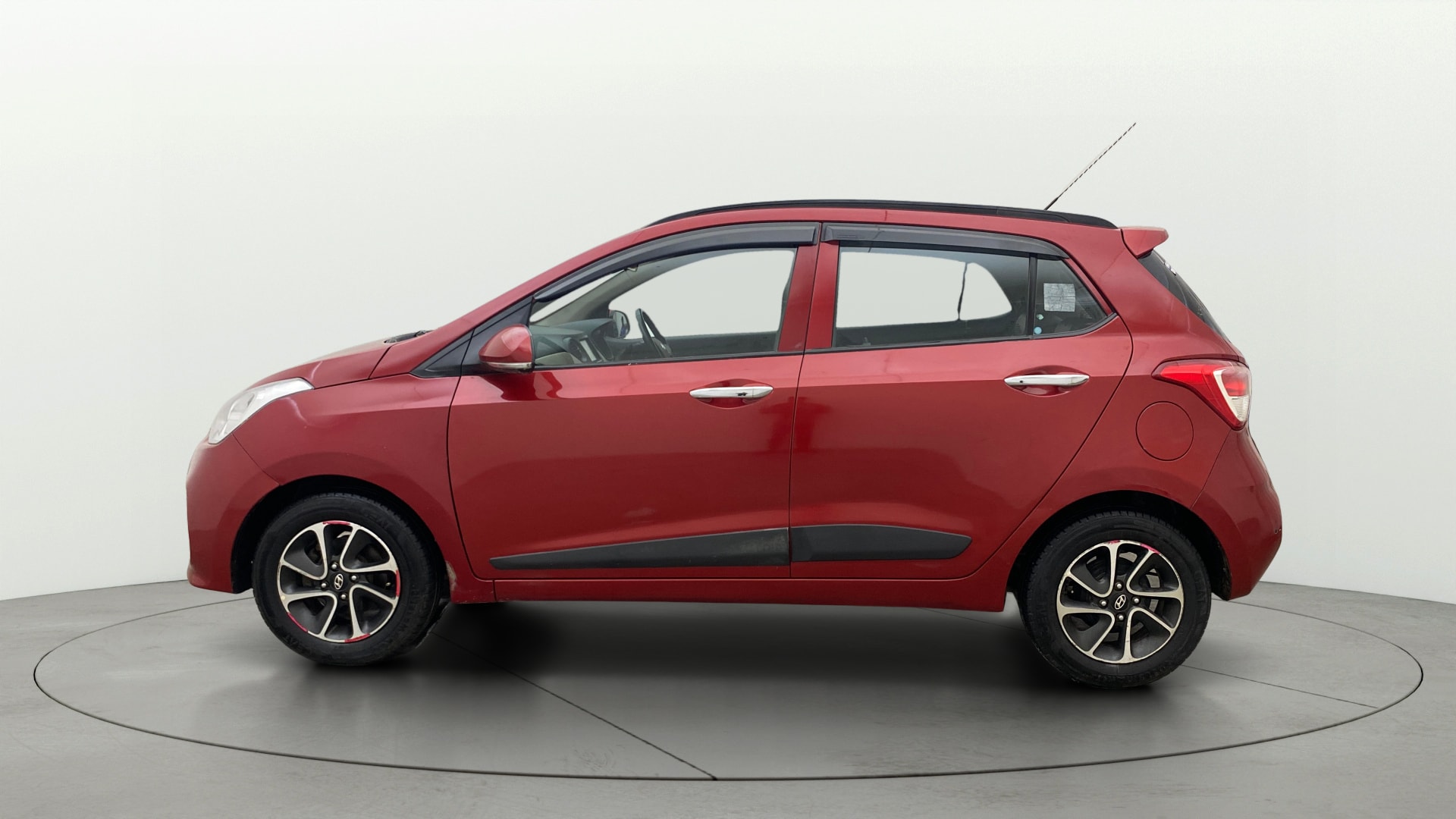 View 2018 Hyundai Grand i10 1.2 Asta Petrol Image 5 Used 2018 Hyundai Grand i10 1.2 Asta Petrol Image 5