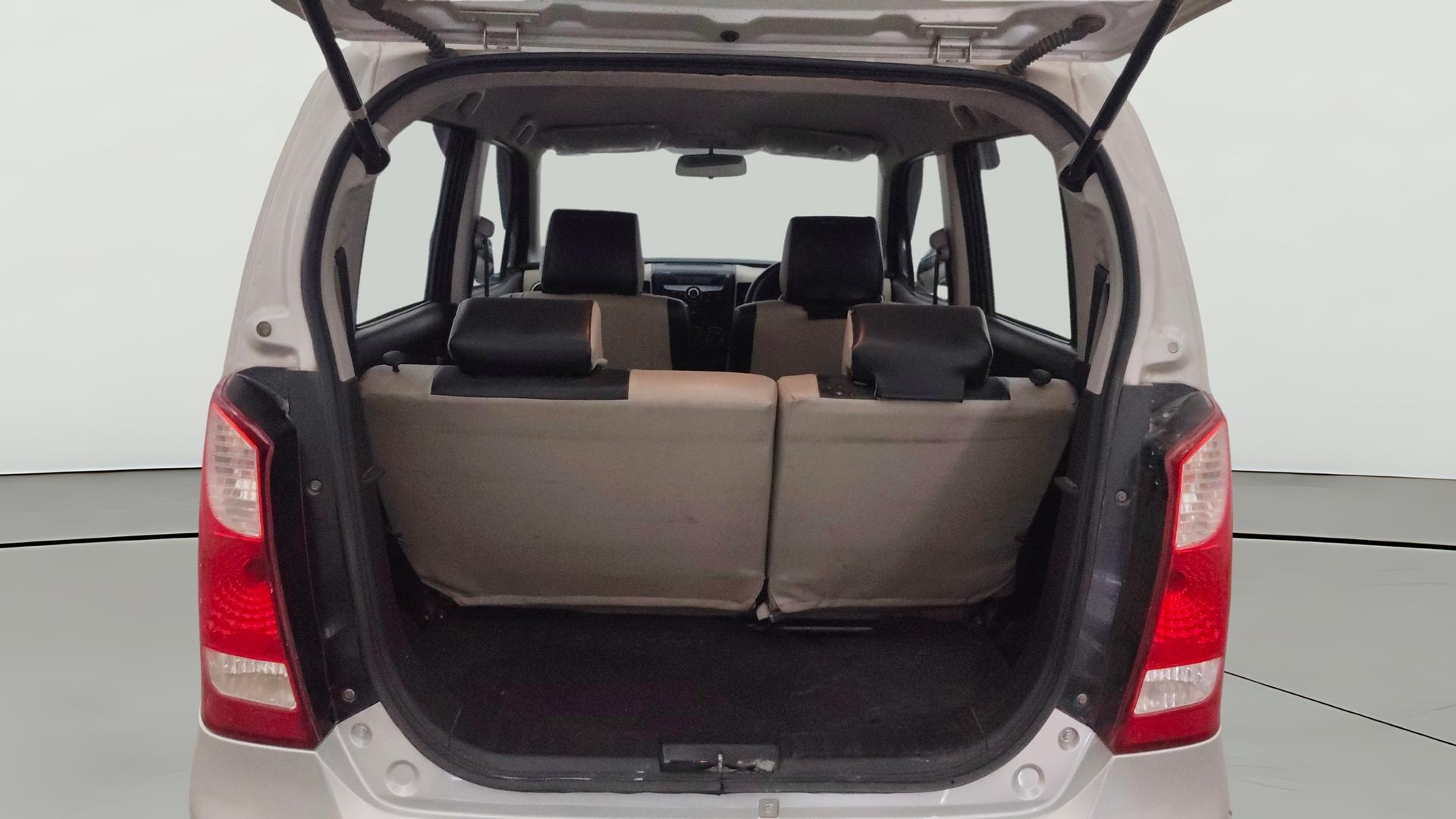 View 2018 Maruti Suzuki 1000 Base Variant Image 36 Used 2018 Maruti Suzuki 1000 Base Variant Image 36