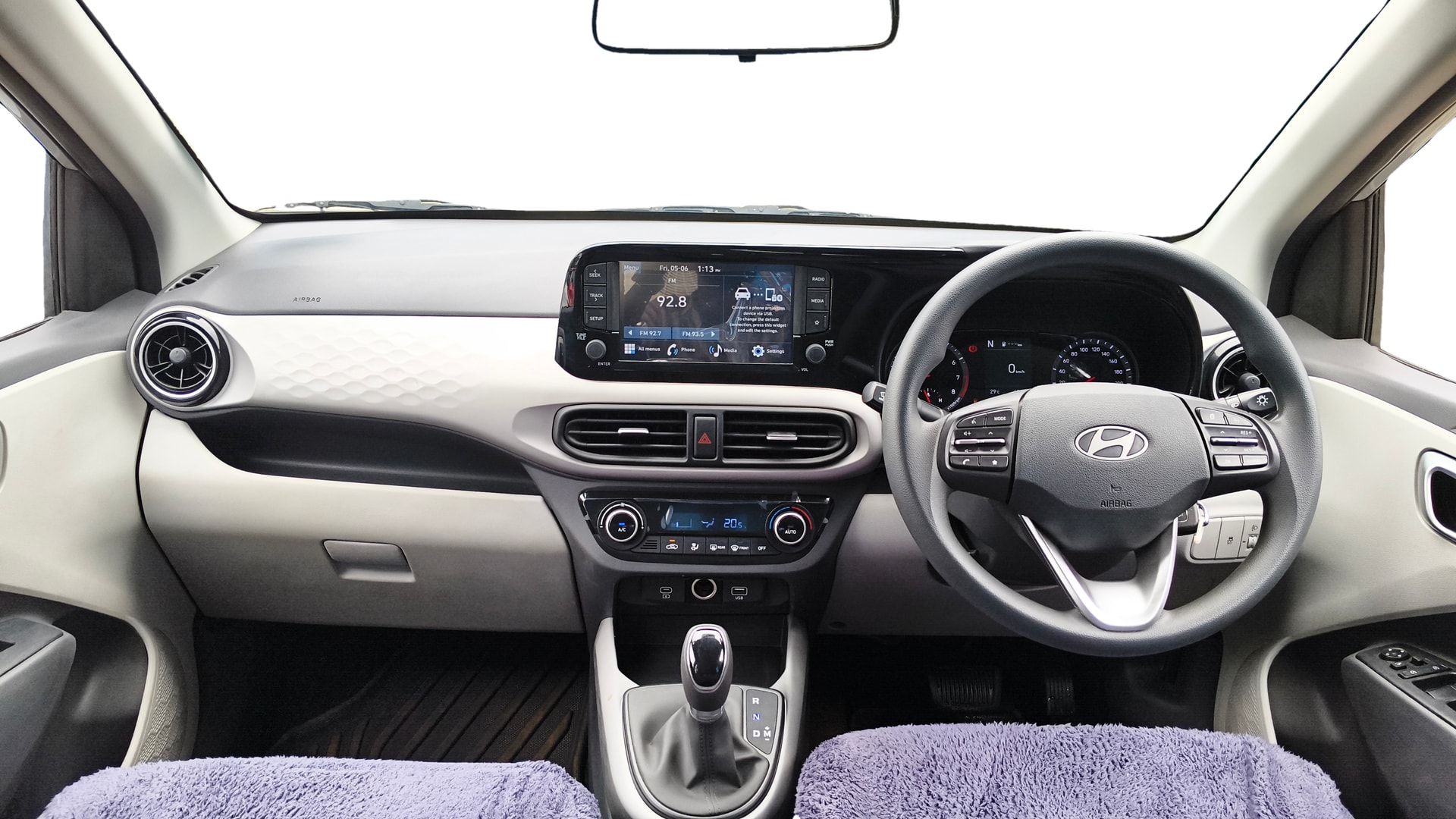 View 2024 Hyundai Grand i10 Nios Sportz Petrol AMT Image 30 Used 2024 Hyundai Grand i10 Nios Sportz Petrol AMT Image 30