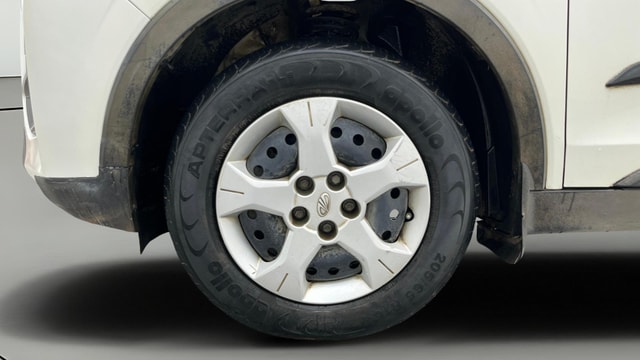 View Mahindra XUV300 Image 28 Used Mahindra XUV300 Image 28