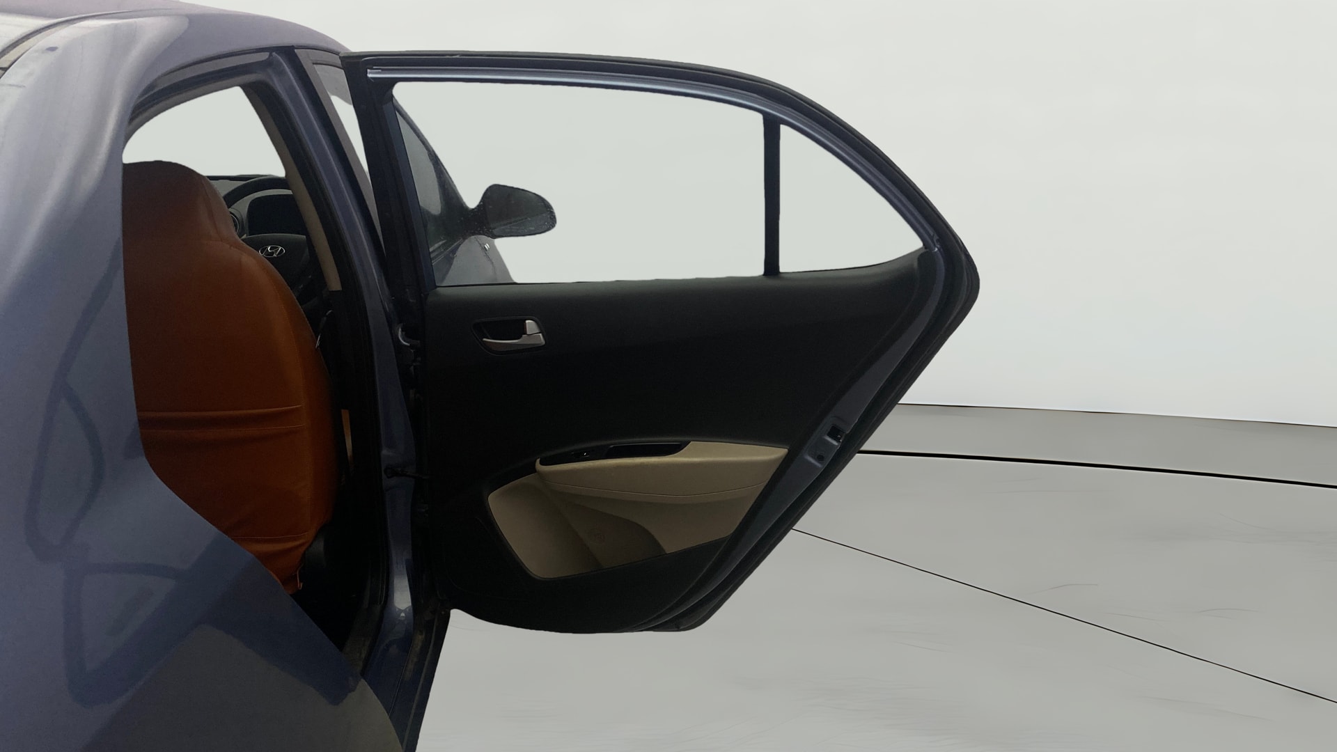 View 2014 Hyundai Xcent S Petrol Image 7 Used 2014 Hyundai Xcent S Petrol Image 7