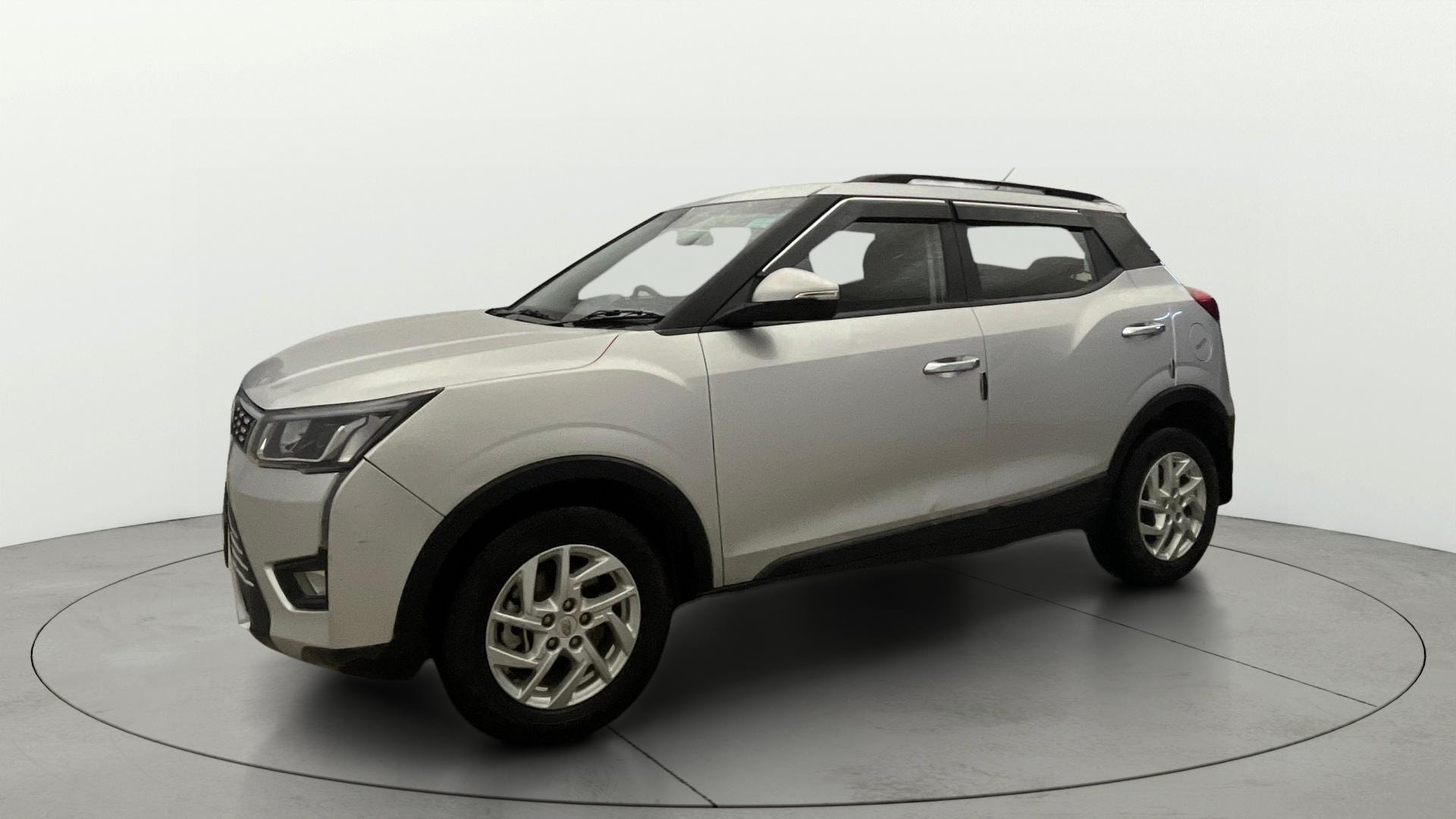 Used 2022 Mahindra XUV300 Used 2022 Mahindra XUV300