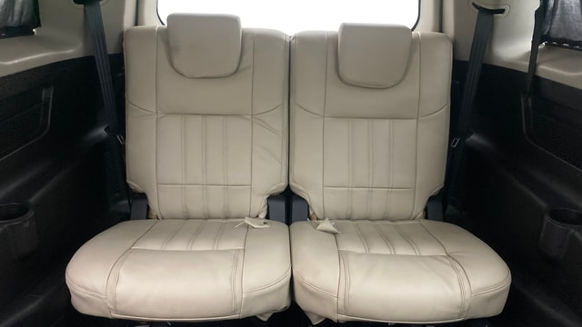 View Mahindra XUV500 Image 10 Used Mahindra XUV500 Image 10