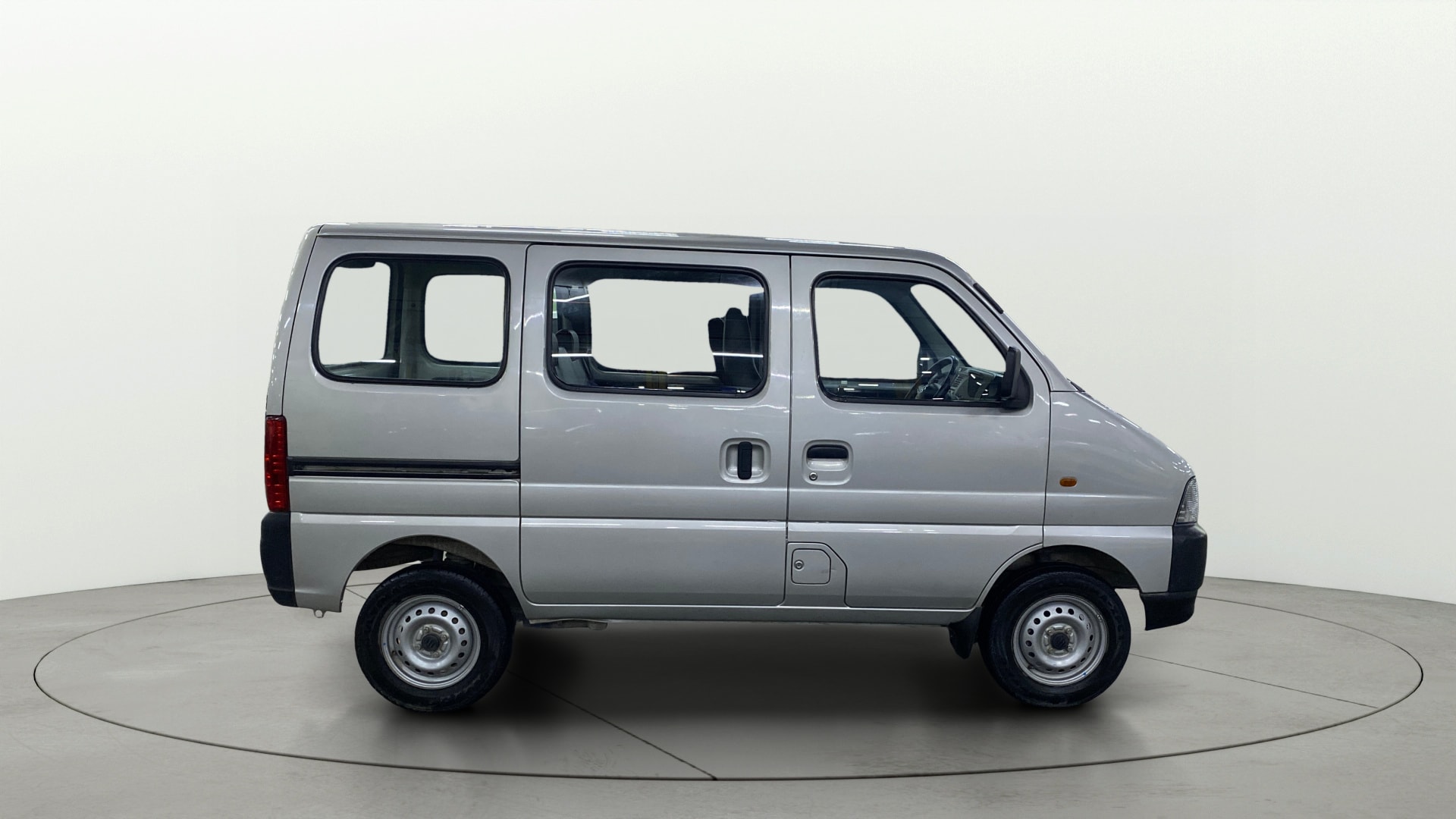 View 2024 Maruti Suzuki 1000 Base Variant Image 8 Used 2024 Maruti Suzuki 1000 Base Variant Image 8