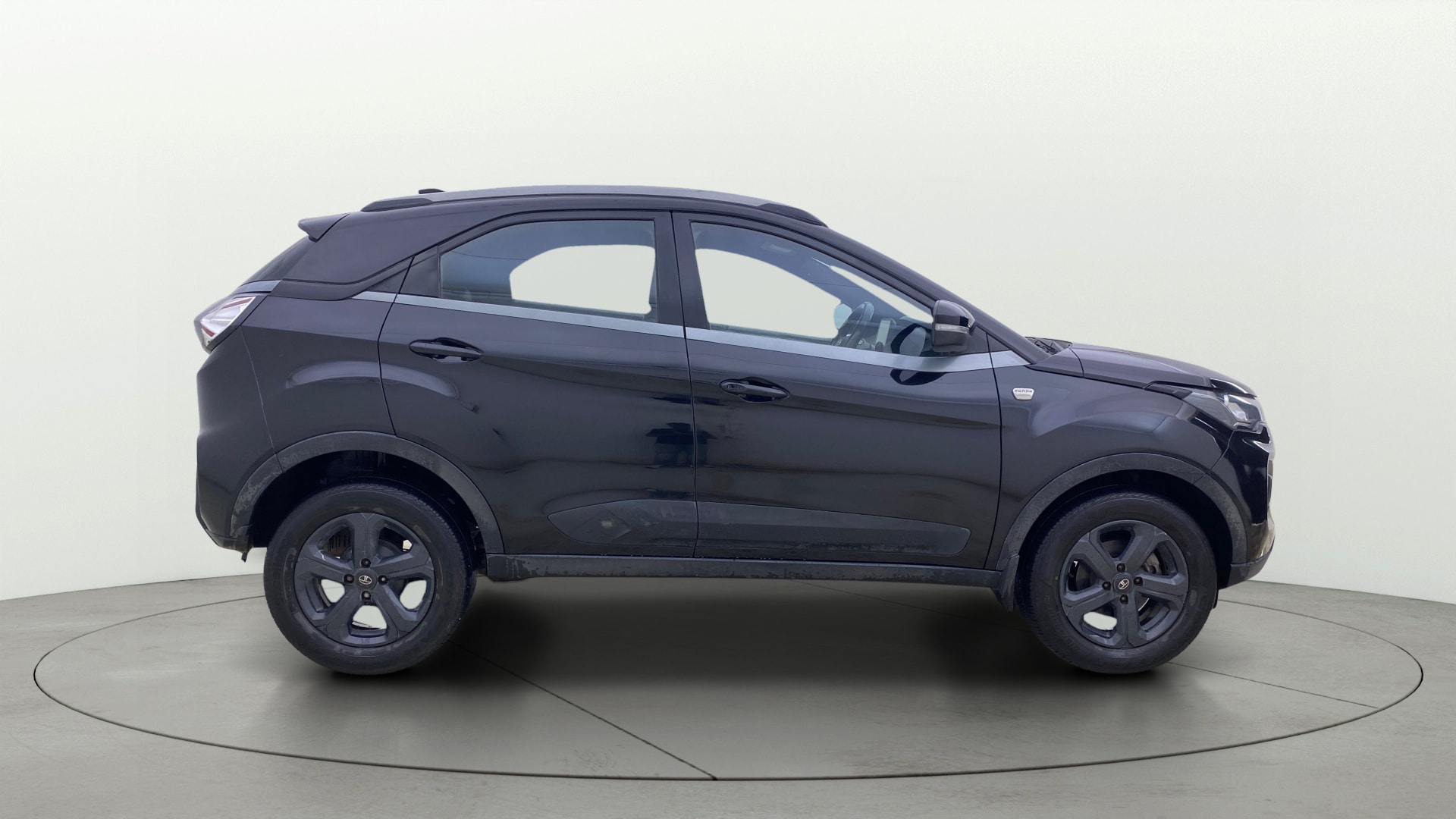 View 2021 Tata Nexon Revotron XE Image 8 Used 2021 Tata Nexon Revotron XE Image 8