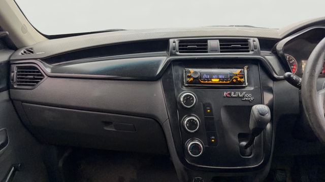 View Mahindra KUV100 Image 17 Used Mahindra KUV100 Image 17