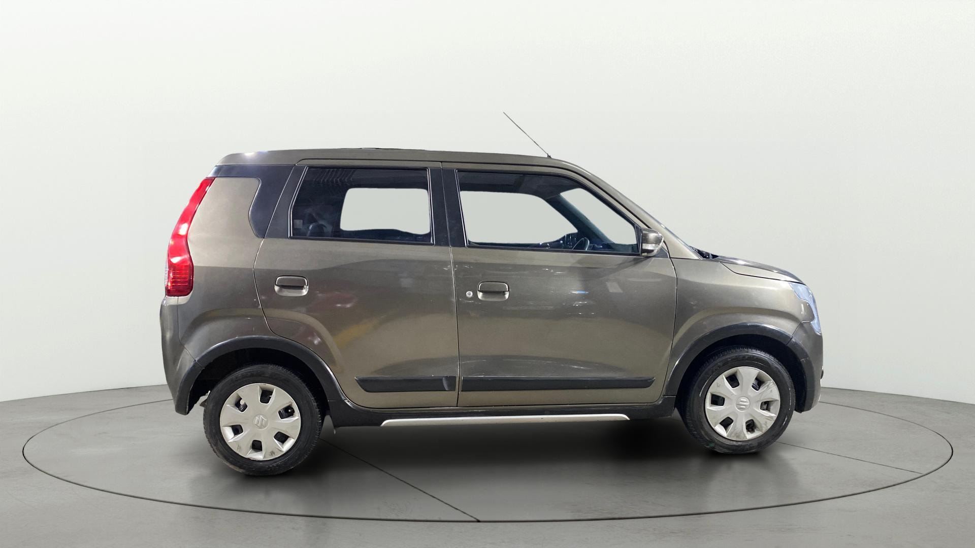 View 2020 Maruti Suzuki 1000 Base Variant Image 8 Used 2020 Maruti Suzuki 1000 Base Variant Image 8