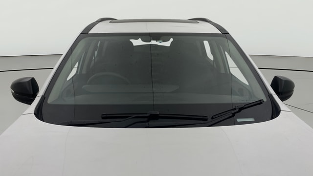 View Mahindra XUV700 Image 32 Used Mahindra XUV700 Image 32