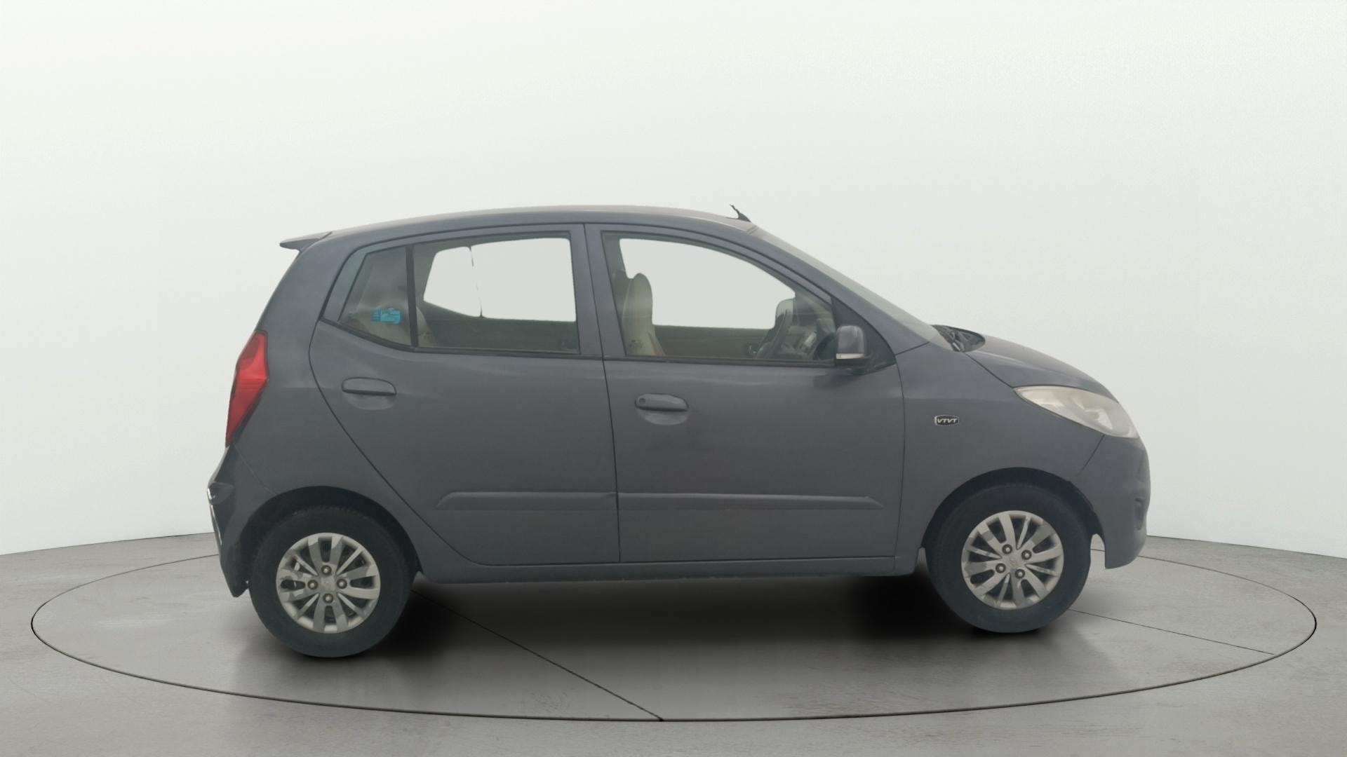 View 2013 Hyundai i10 1.2 Sportz MT Image 8 Used 2013 Hyundai i10 1.2 Sportz MT Image 8