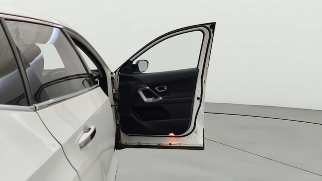 View Tata Harrier Image 47 Used Tata Harrier Image 47