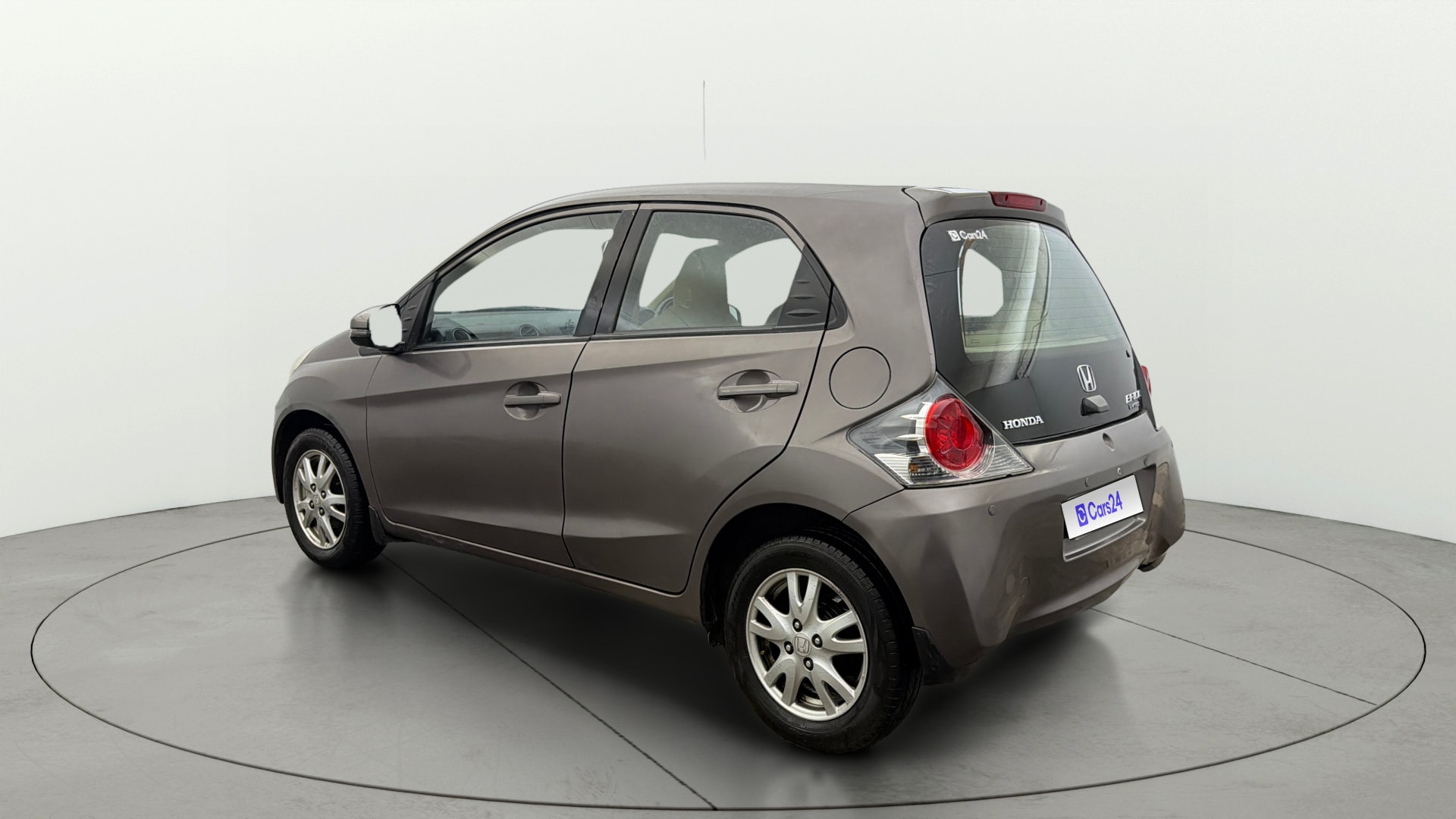 View 2015 Honda Brio VX AT Petrol Image 2 Used 2015 Honda Brio VX AT Petrol Image 2