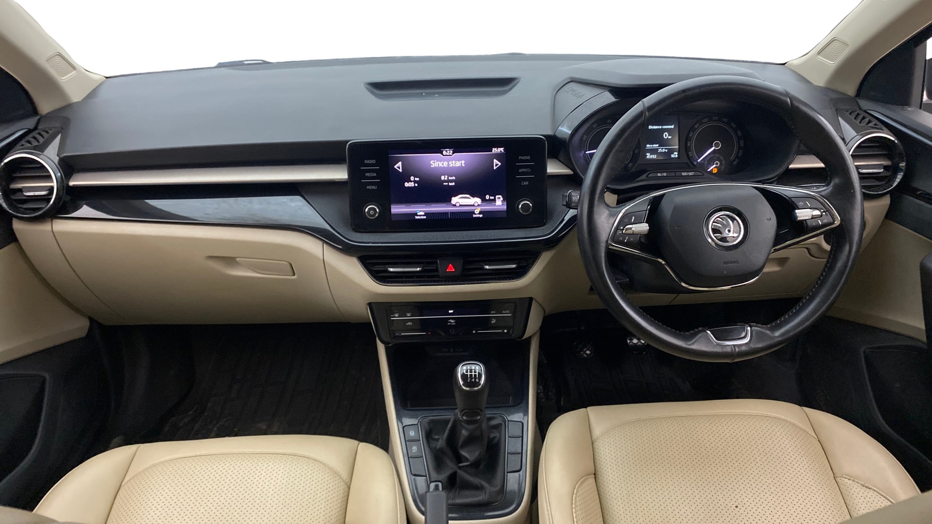 View 2022 Skoda Slavia Ambition 1.0 TSI MT Image 15 Used 2022 Skoda Slavia Ambition 1.0 TSI MT Image 15