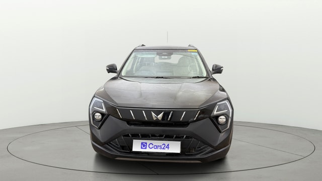 View Mahindra XUV 3XO Image 1 Used Mahindra XUV 3XO Image 1