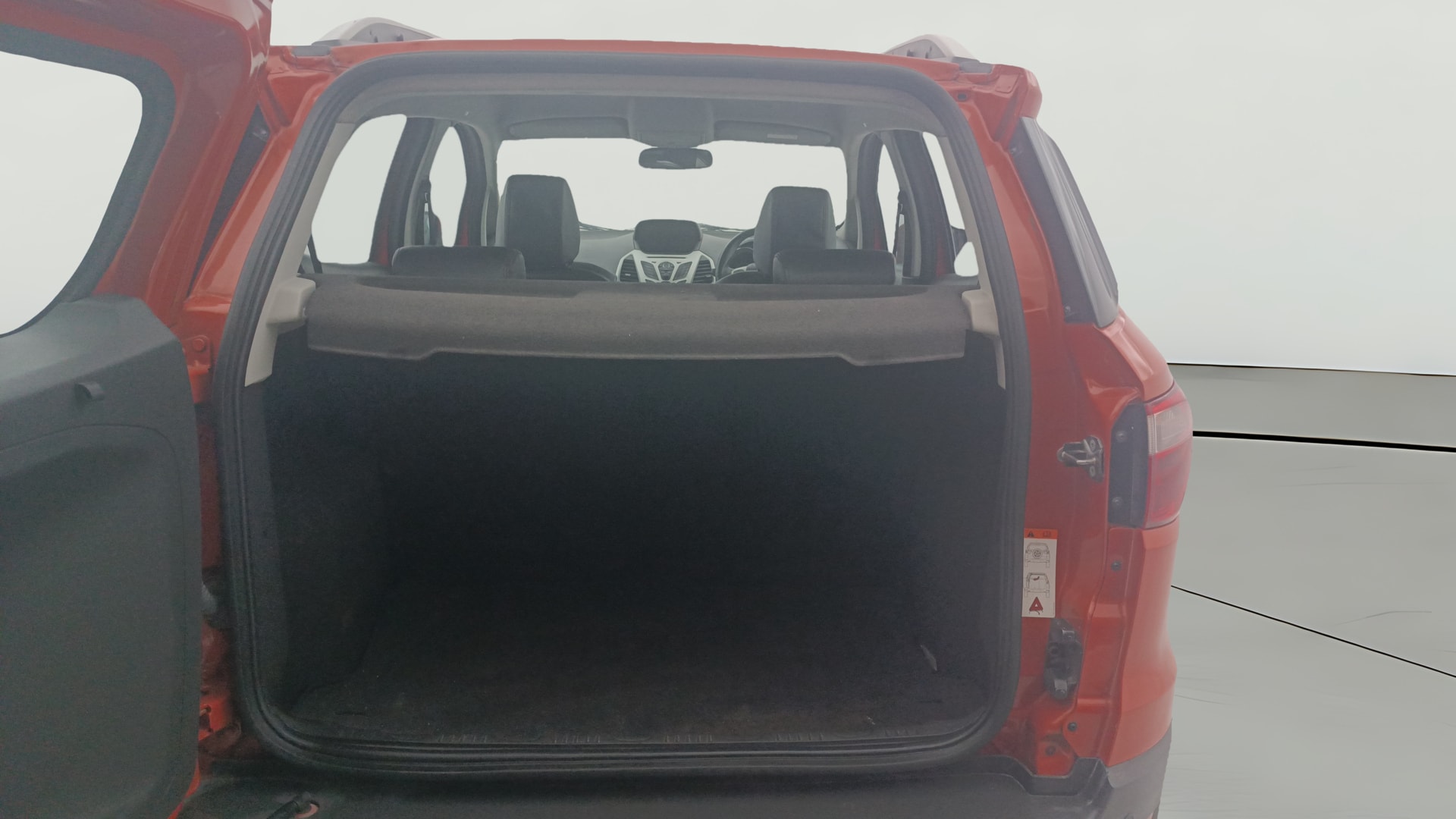 View 2017 Ford EcoSport 1.5 TDCi Diesel Ambiente BS IV Image 40 Used 2017 Ford EcoSport 1.5 TDCi Diesel Ambiente BS IV Image 40