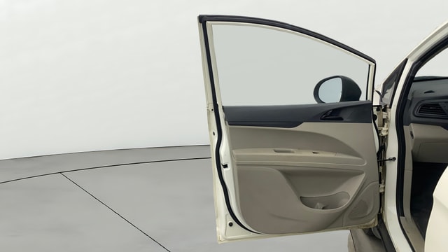 View Mahindra Marazzo Image 31 Used Mahindra Marazzo Image 31