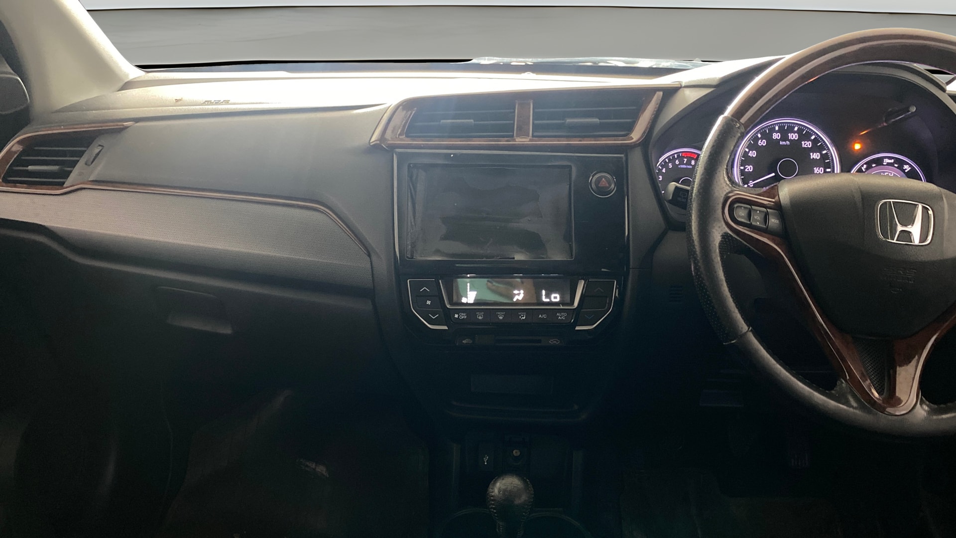 View 2016 Honda BR-V E Diesel Image 17 Used 2016 Honda BR-V E Diesel Image 17