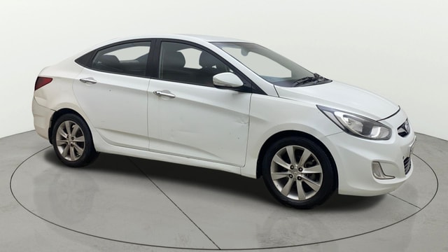 View Hyundai Fluidic Verna Image 36 Used Hyundai Fluidic Verna Image 36