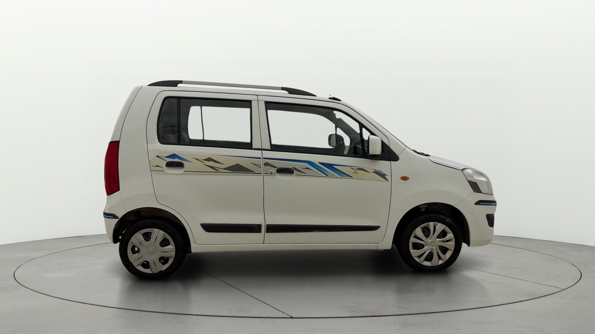 Used 2016 Maruti Suzuki 1000 Used 2016 Maruti Suzuki 1000