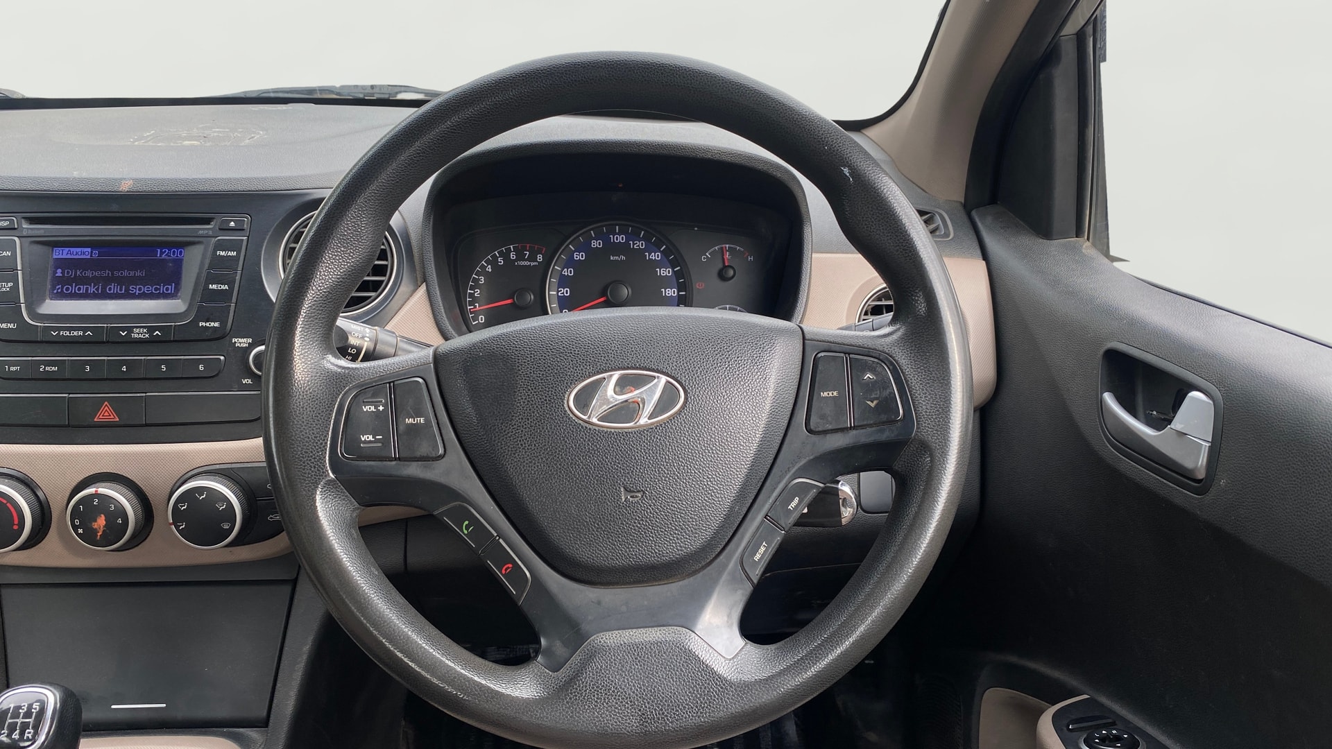 View 2015 Hyundai Xcent S Petrol Image 20 Used 2015 Hyundai Xcent S Petrol Image 20