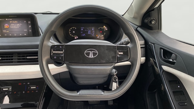View Tata Nexon Image 14 Used Tata Nexon Image 14