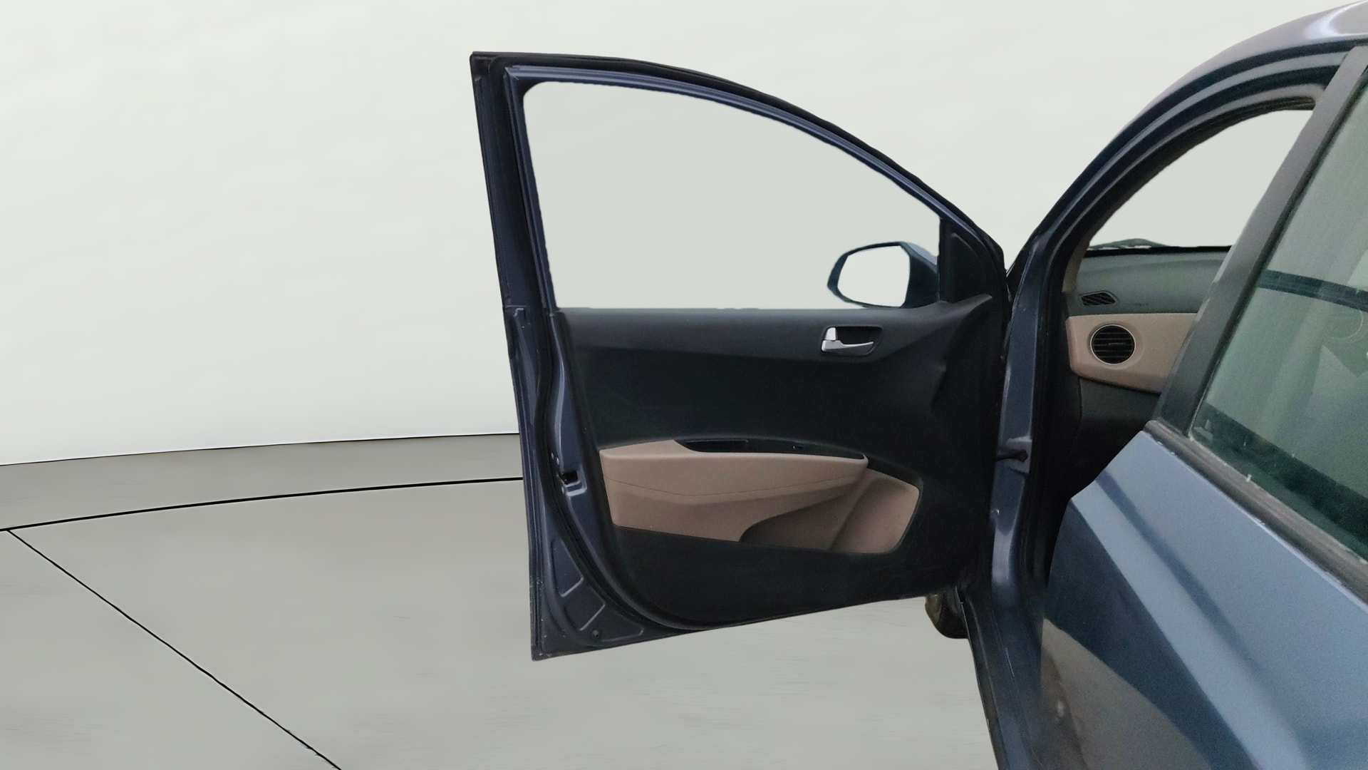 View 2015 Hyundai Xcent SX Petrol Image 31 Used 2015 Hyundai Xcent SX Petrol Image 31