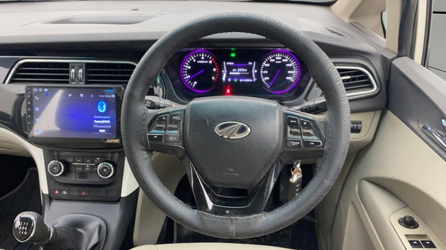 View Mahindra Marazzo Image 13 Used Mahindra Marazzo Image 13