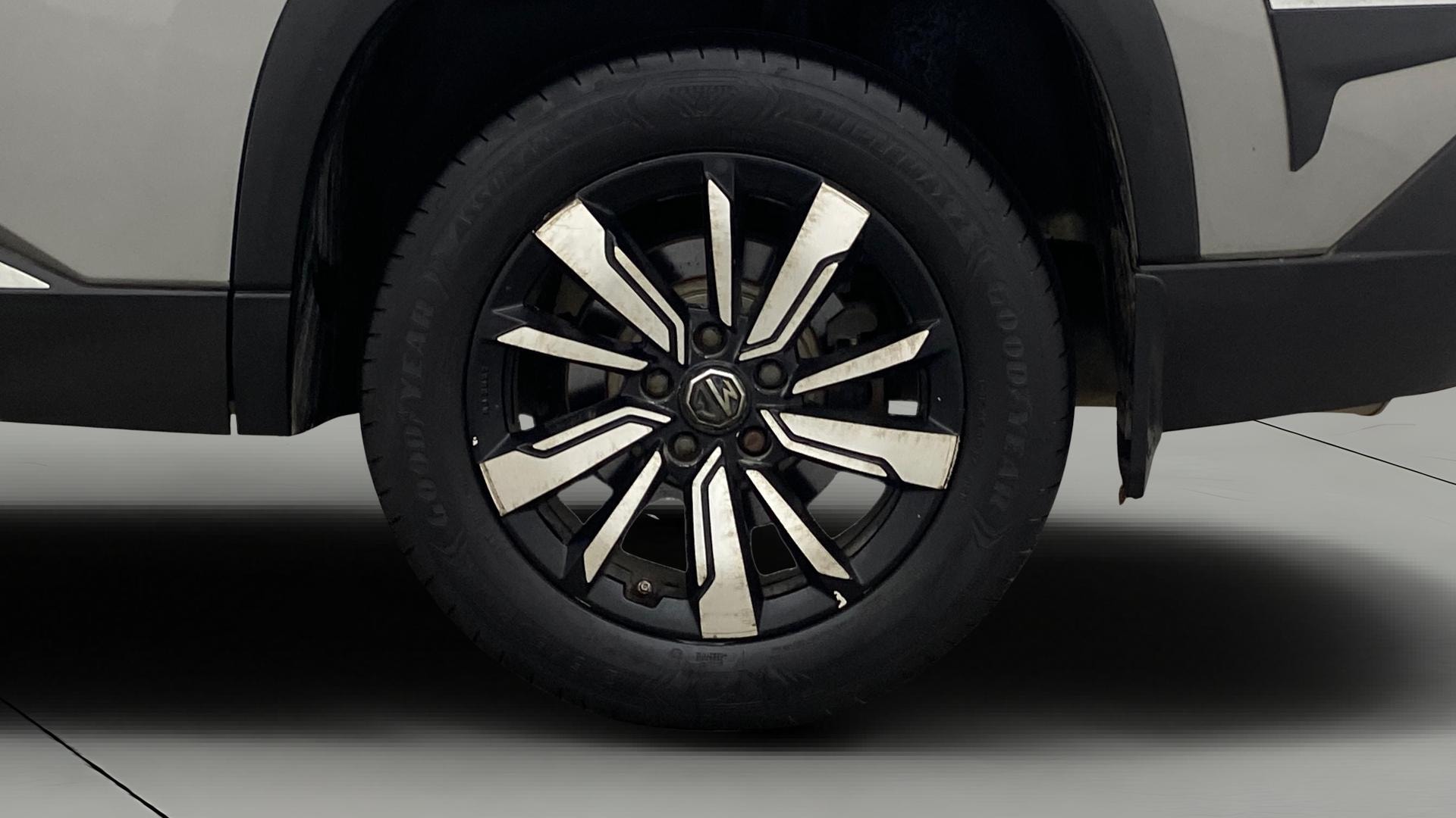 View 2019 MG Hector Sharp Diesel Image 8 Used 2019 MG Hector Sharp Diesel Image 8