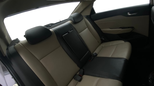 View Hyundai Verna Image 31 Used Hyundai Verna Image 31