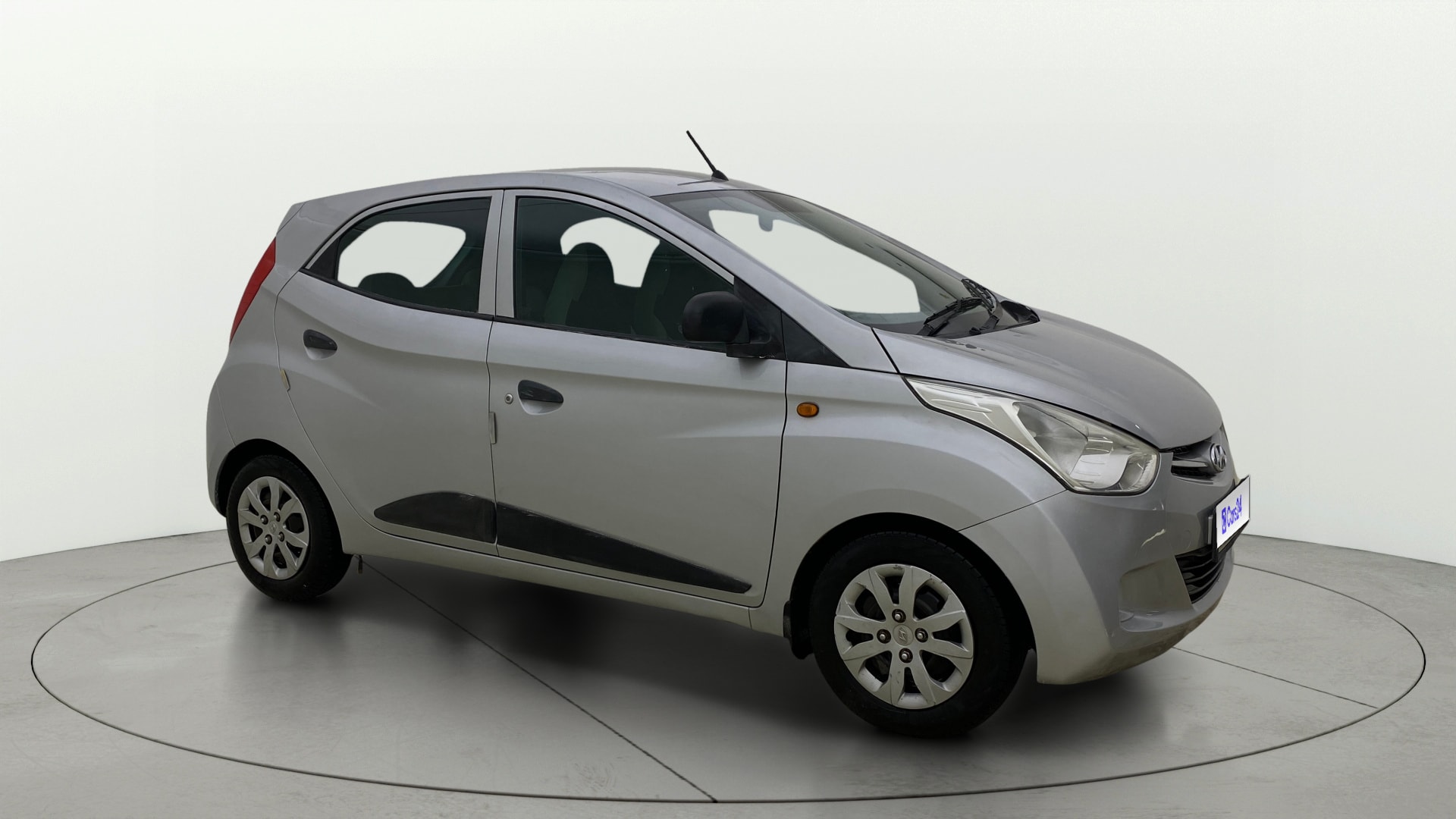 View 2017 Hyundai EON Magna Plus Image 35 Used 2017 Hyundai EON Magna Plus Image 35