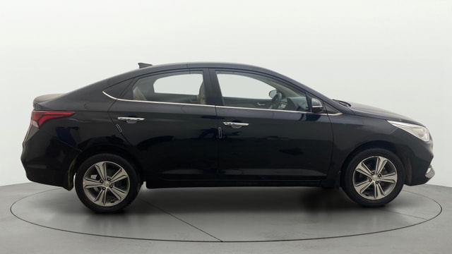 View Hyundai Verna Image 9 Used Hyundai Verna Image 9