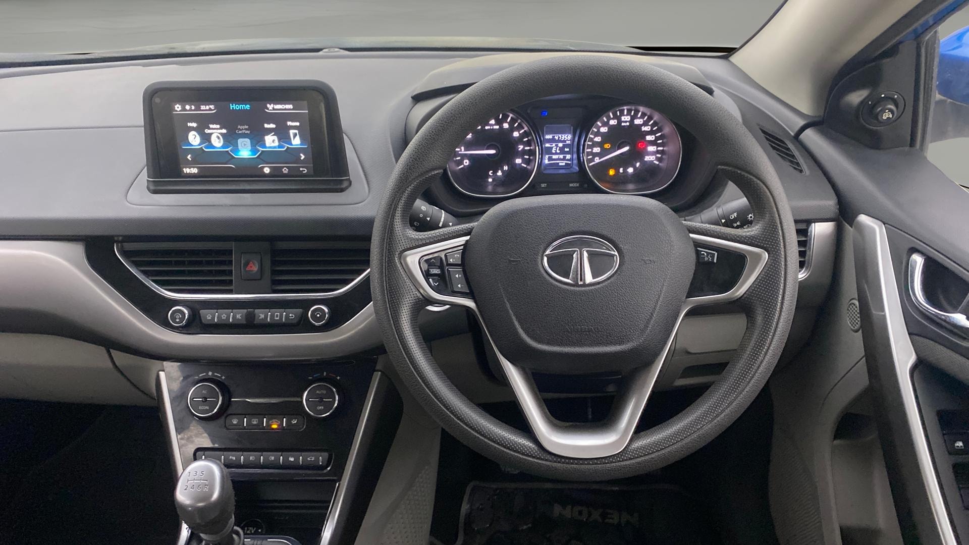 View 2017 Tata Nexon Revotron XE Image 12 Used 2017 Tata Nexon Revotron XE Image 12