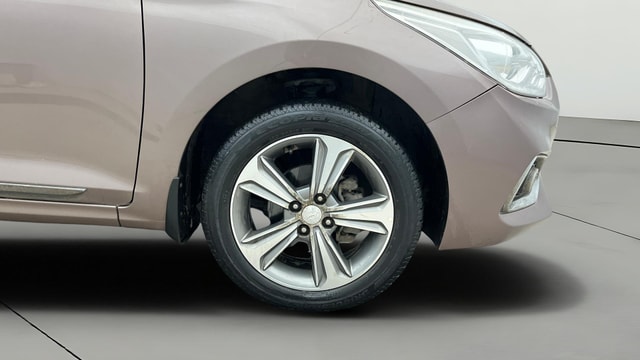 View Hyundai Verna Image 43 Used Hyundai Verna Image 43