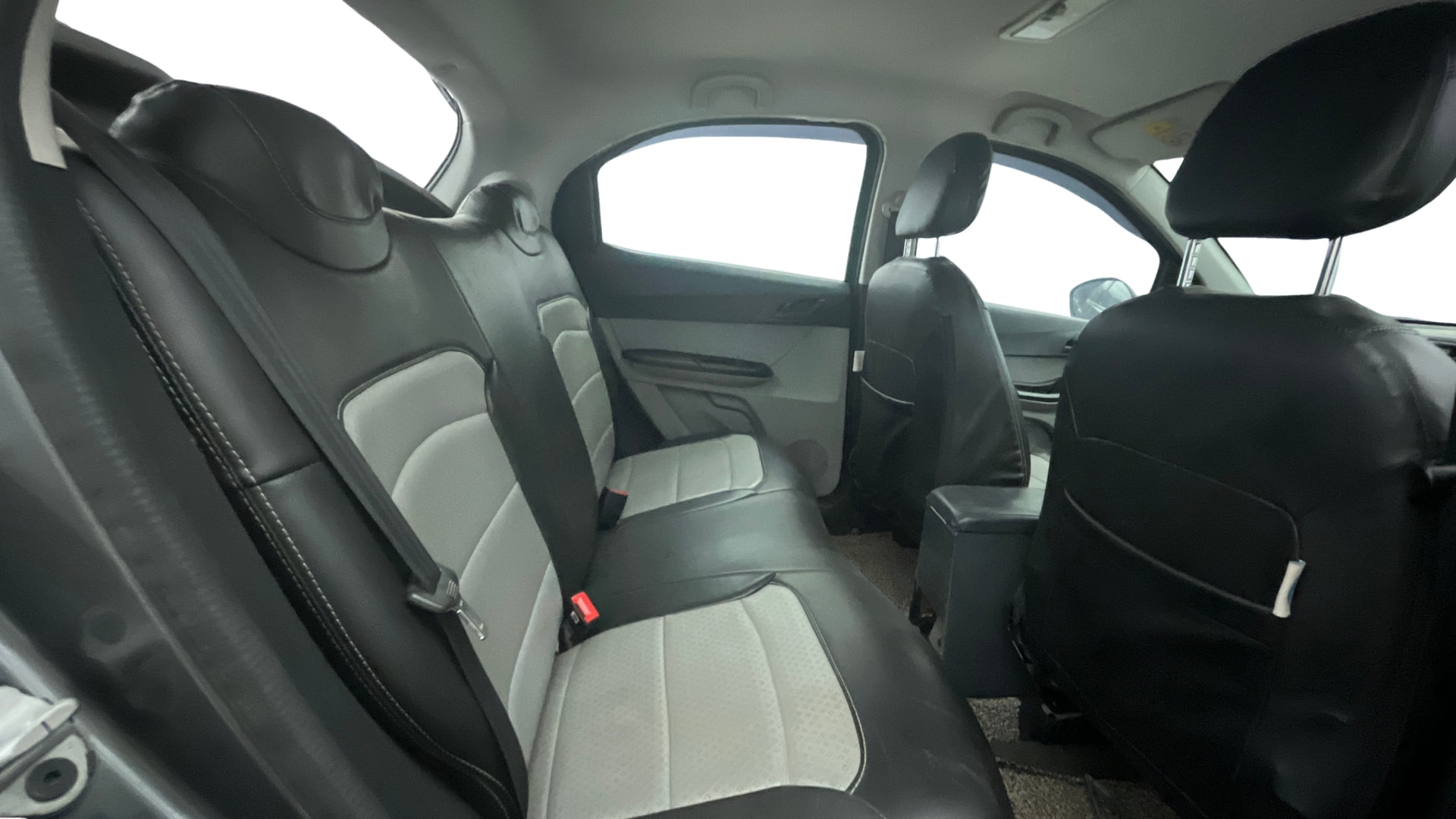 View 2021 Tata Tiago Revotorq XB Image 28 Used 2021 Tata Tiago Revotorq XB Image 28