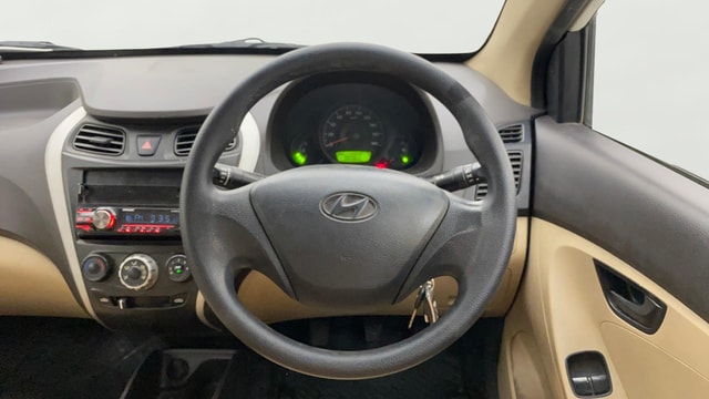 View Hyundai EON Image 12 Used Hyundai EON Image 12
