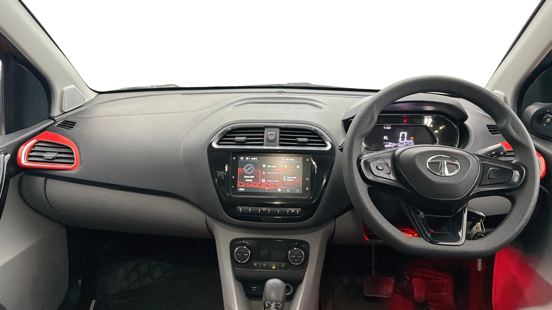 View 2020 Tata Tiago Revotorq XB Image 15 Used 2020 Tata Tiago Revotorq XB Image 15