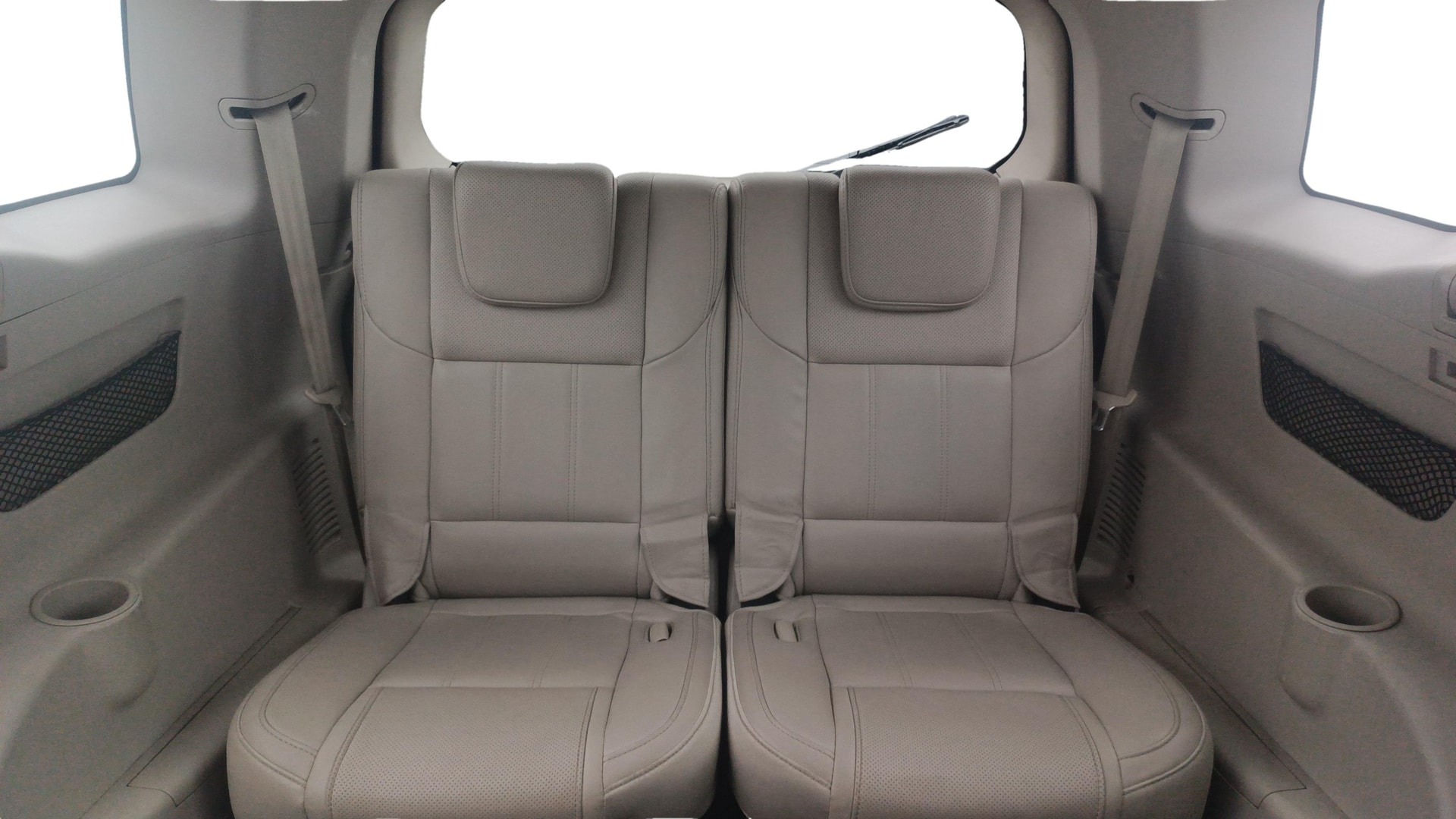 View 2017 Mahindra XUV500 W10 FWD AT Image 10 Used 2017 Mahindra XUV500 W10 FWD AT Image 10