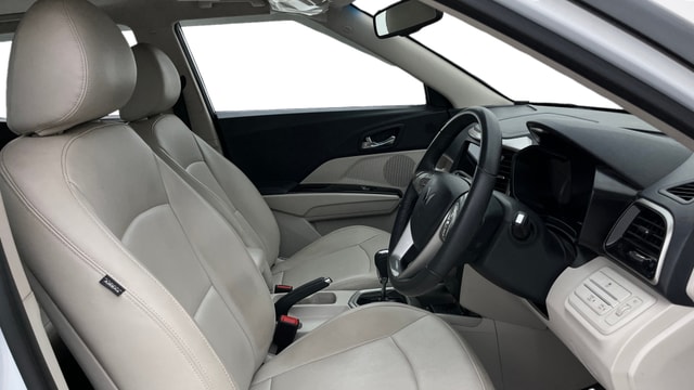 View Mahindra XUV300 Image 18 Used Mahindra XUV300 Image 18