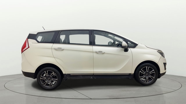 View Mahindra Marazzo Image 27 Used Mahindra Marazzo Image 27