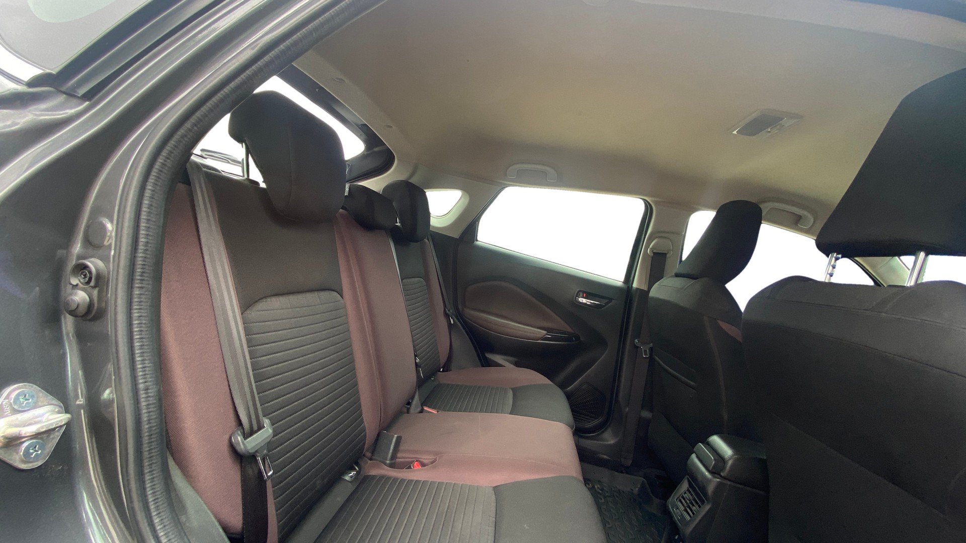 View 2024 Maruti Suzuki 1000 Base Variant Image 30 Used 2024 Maruti Suzuki 1000 Base Variant Image 30
