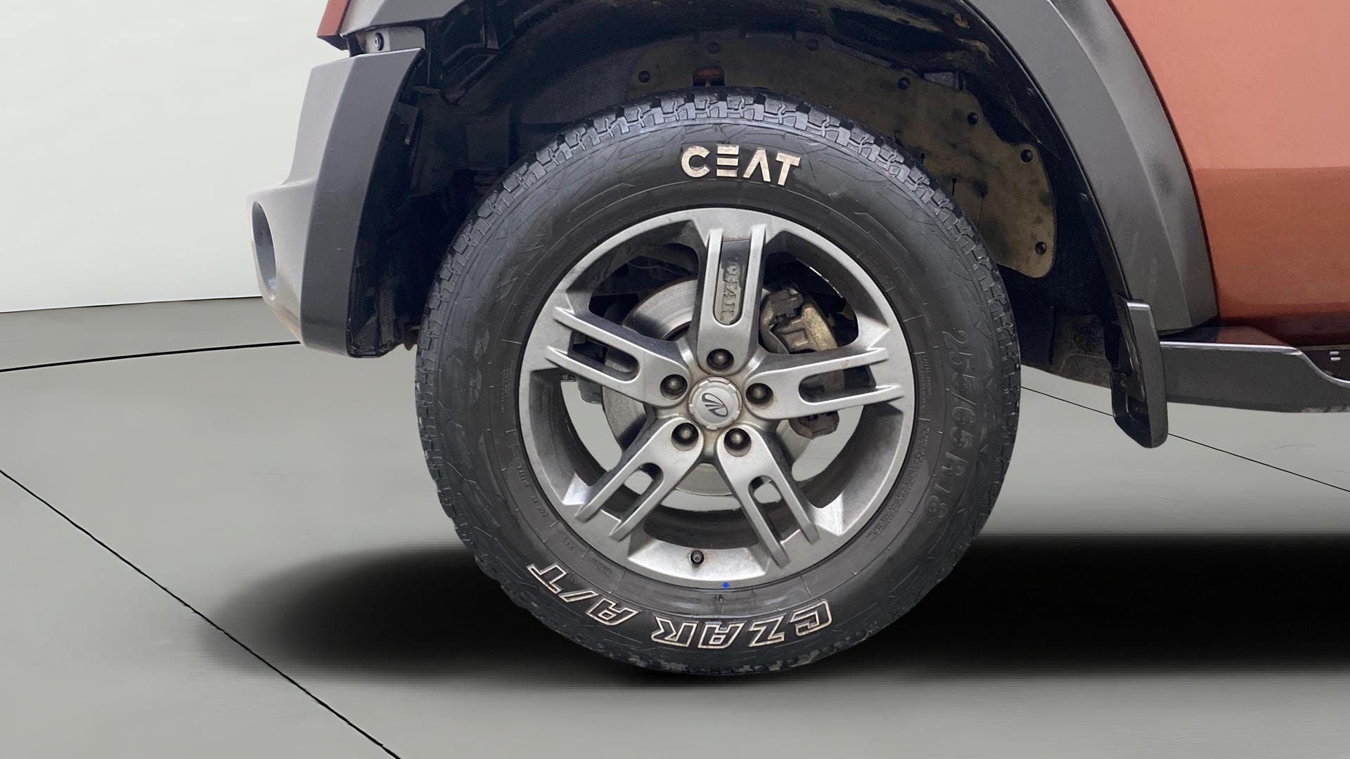 View 2021 Mahindra Thar AX Standard Manual Soft Top 6 Seater Image 27 Used 2021 Mahindra Thar AX Standard Manual Soft Top 6 Seater Image 27