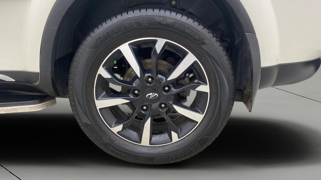 View Mahindra XUV500 Image 8 Used Mahindra XUV500 Image 8