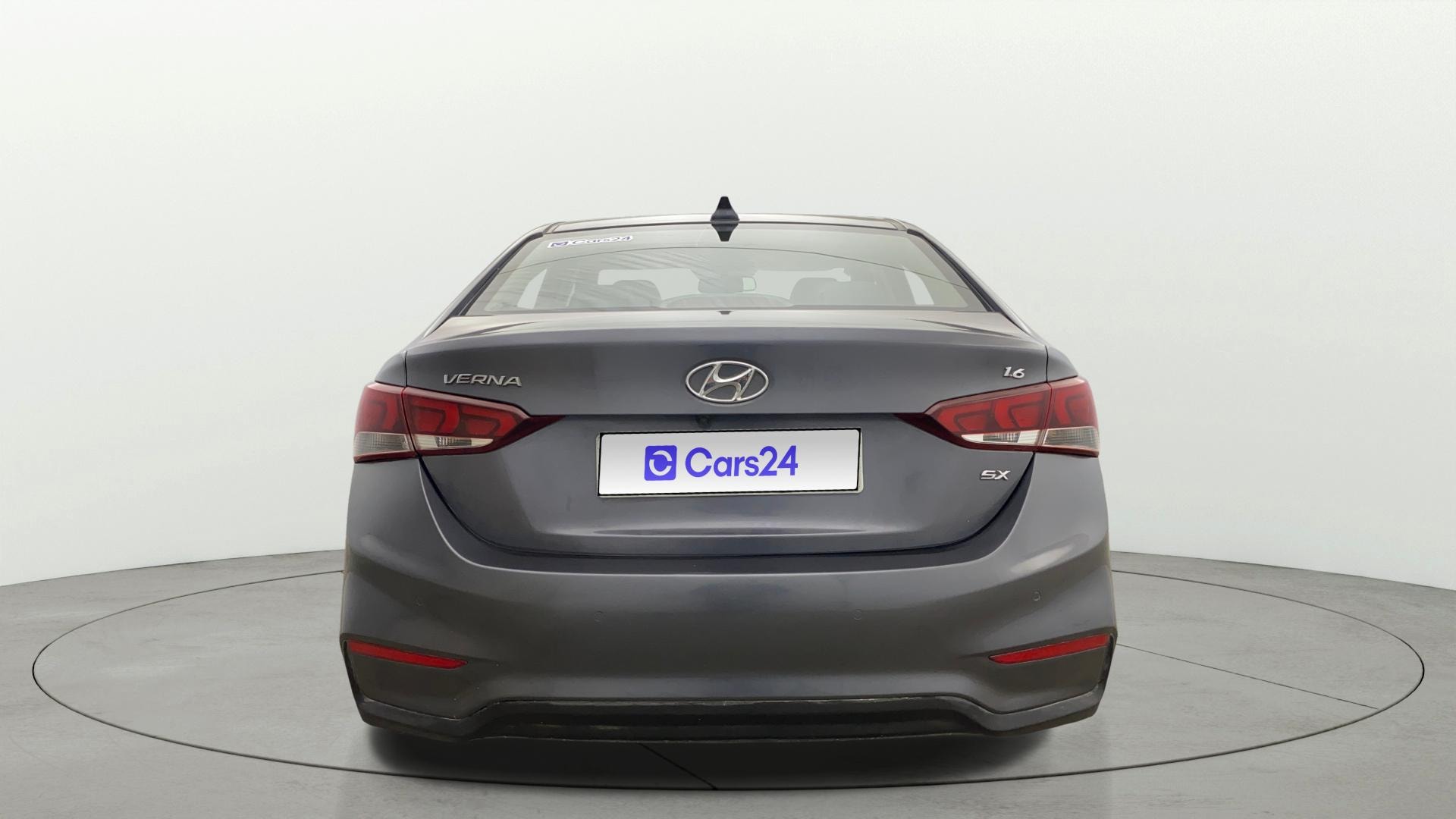 View 2018 Hyundai Verna 1.6 VTVT SX (O) Image 43 Used 2018 Hyundai Verna 1.6 VTVT SX (O) Image 43