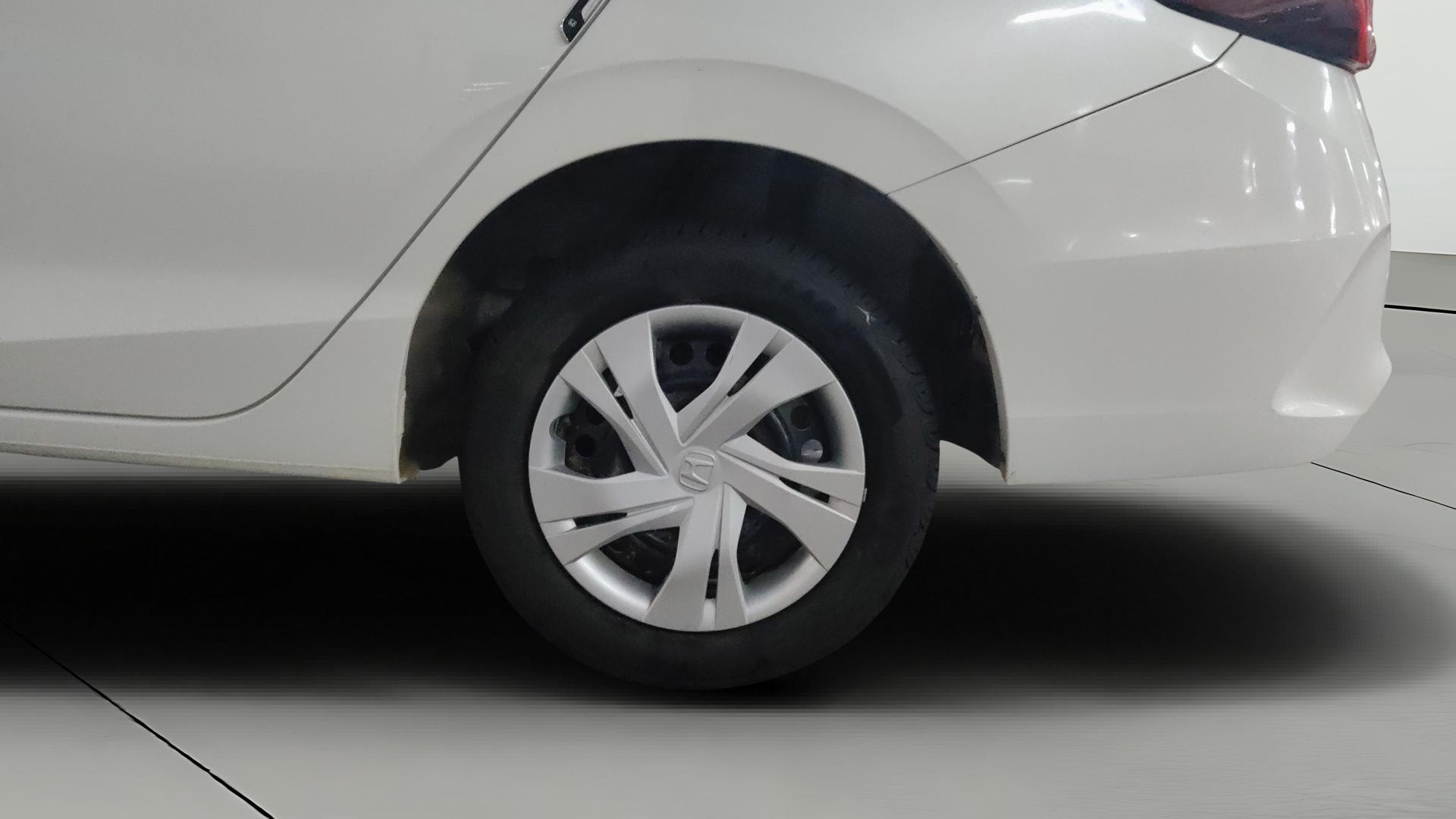 View 2024 Honda City ZX MT Diesel Anniversary Edition Image 7 Used 2024 Honda City ZX MT Diesel Anniversary Edition Image 7