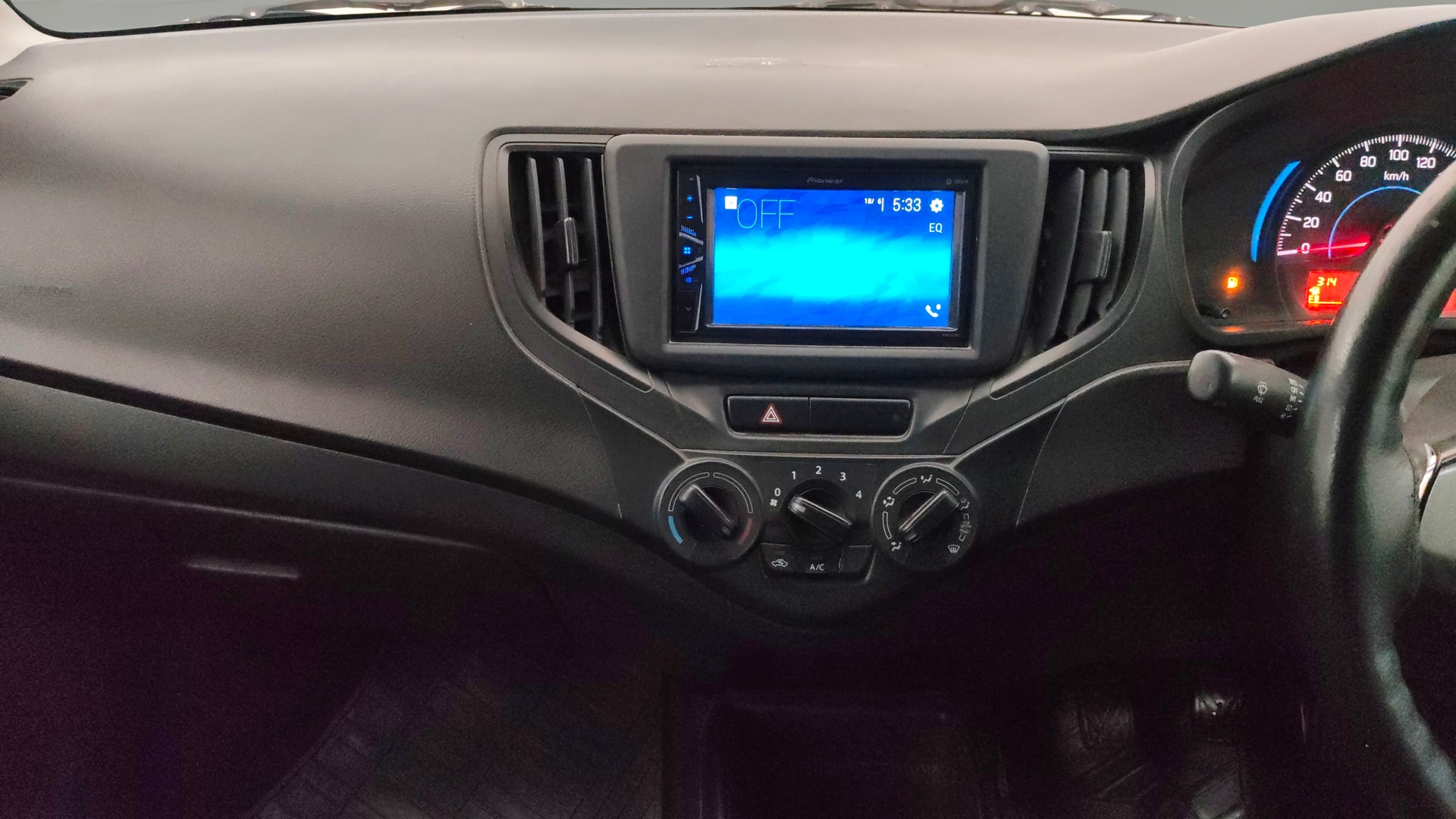 View 2021 Maruti Suzuki 1000 Base Variant Image 17 Used 2021 Maruti Suzuki 1000 Base Variant Image 17
